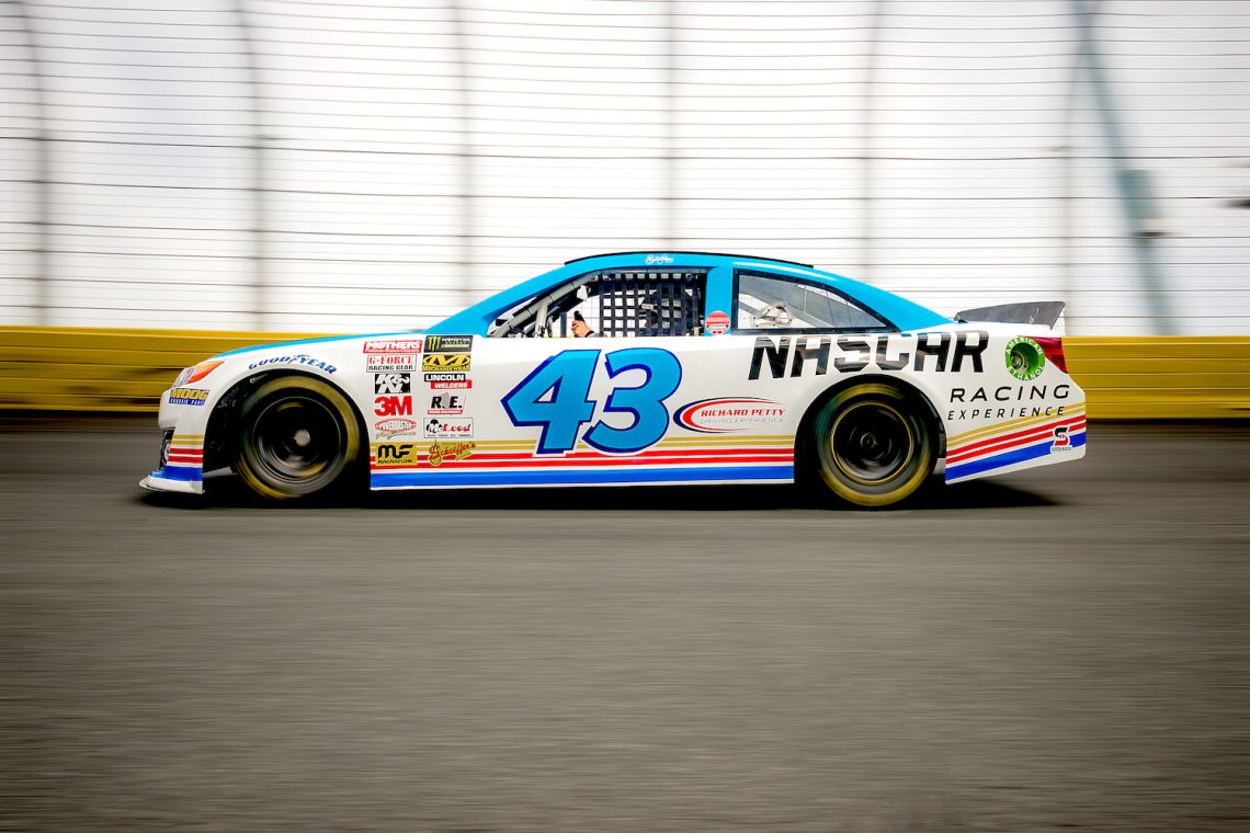 NEW NRE Car 2020 - NASCAR Racing Experience